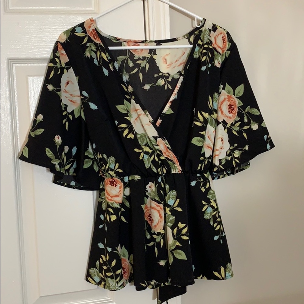 Kimono-Style Short Sleeve Blouse